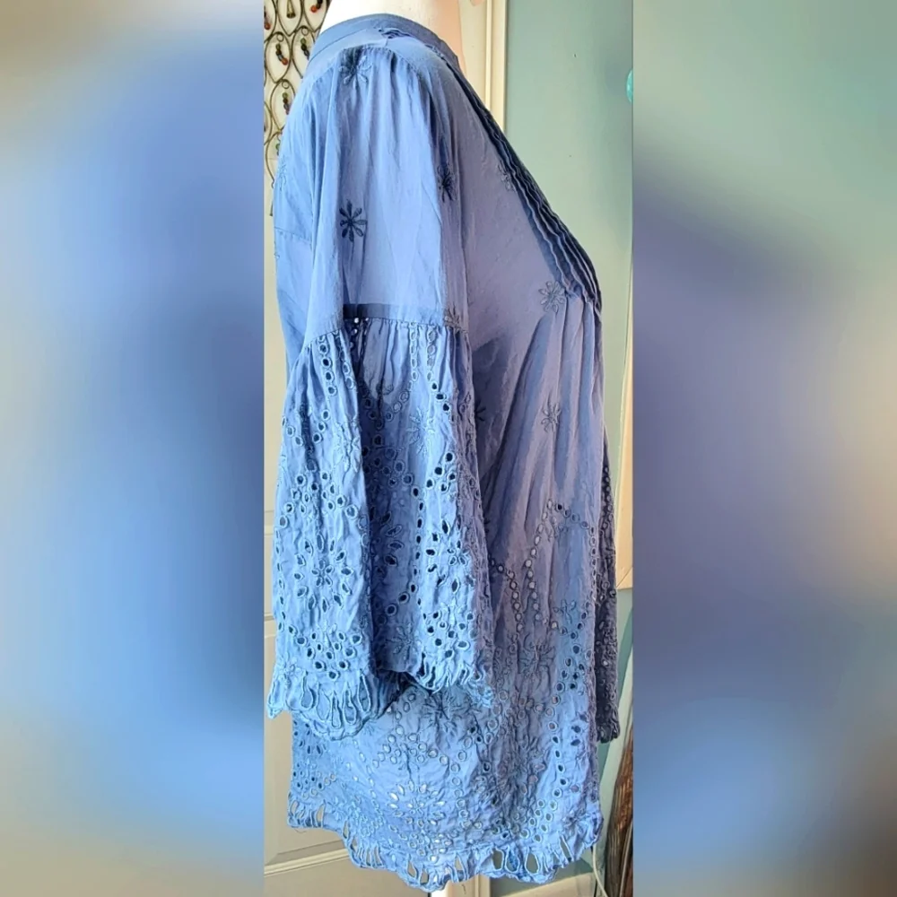 Johnny Was Huma Pintuck Blouse Women's S Blue Eyelet Cotton & Silk Semi Sheer